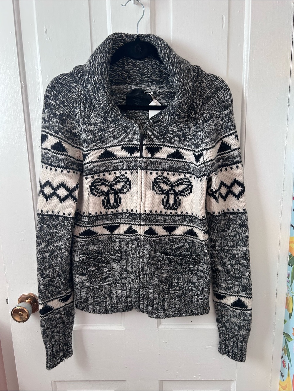 Aritzia TNA Sea to Sky 100% Lambswool Nordic Full Zip Sweater size large